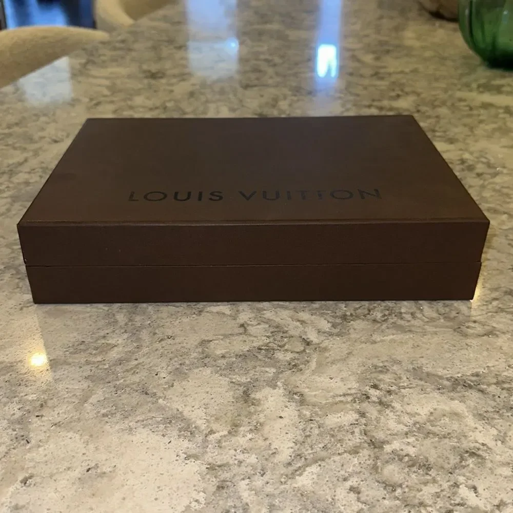 🟤 Vintage Louis Vuitton Gift Box 11.5” x 8” x 2.5”